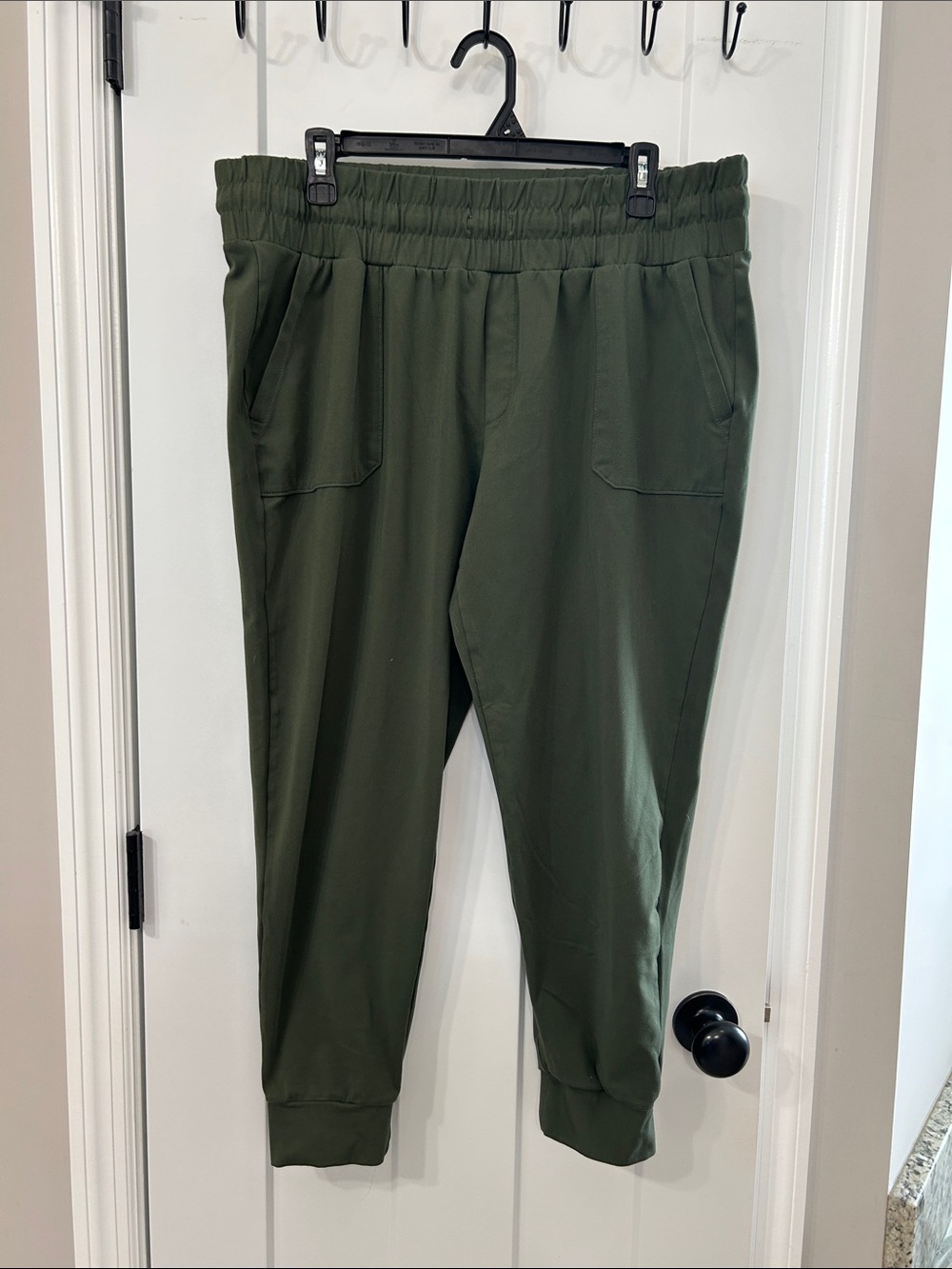 Mondetta Women's Olive Green Jogger Pants - Comfortable Elastic Waist
